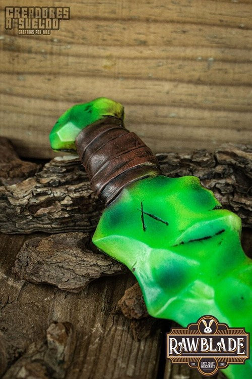 Crystal Dagger Larp/Grv