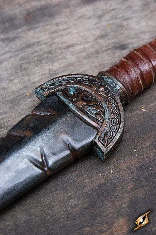 Battleworn Celtic Leaf Sword - 60 cm Larp/Grv