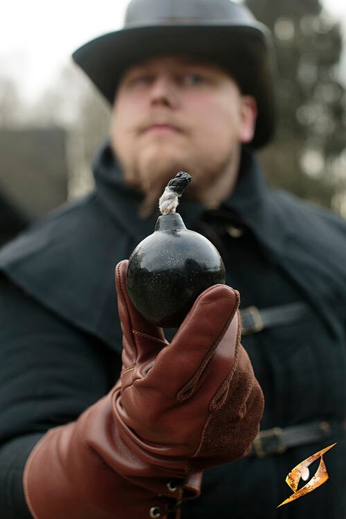 Hand Bomb Larp/Grv