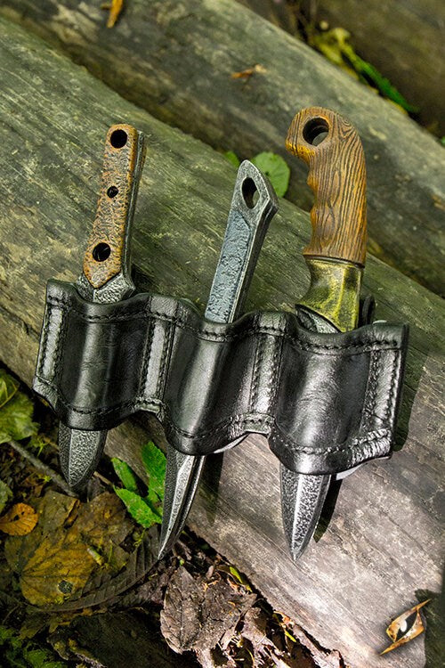 Rogue Knife Set & Holder Larp/Grv